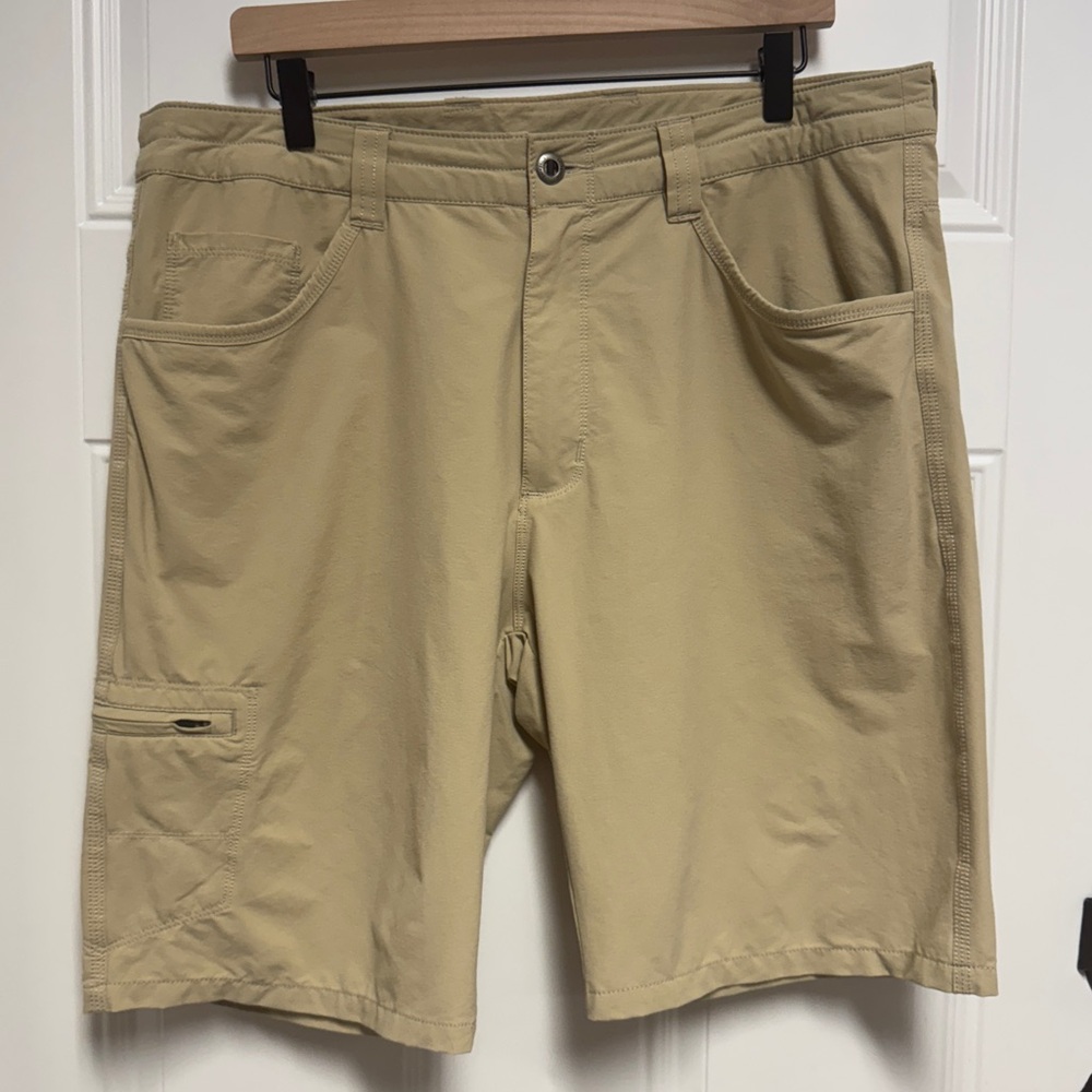 Patagonia Quandry Shorts Tan, Mens 36